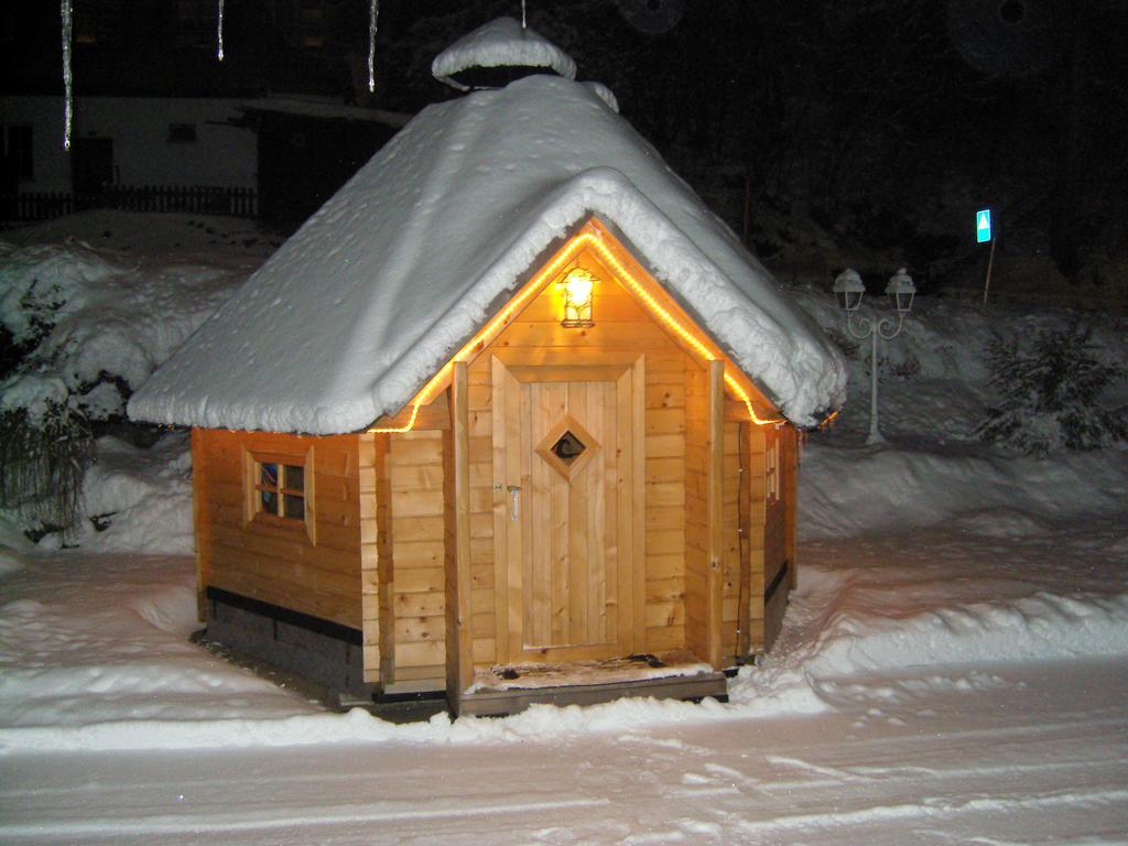 Vista Hostel *
