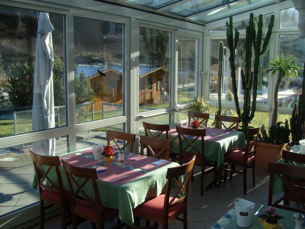 Hostal Vista *